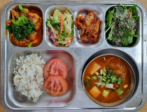 5월 27일 (금) 점심 급식사진 :: 급식 소식 :: 순천풍덕중학교 순천풍덕중학교 :: 급식 소식 :: 5월 27일 (금) 점심 급식사진