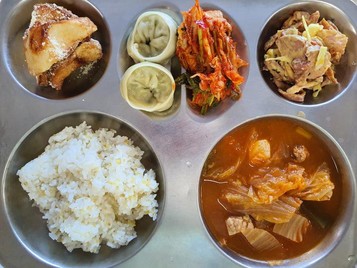 6월 9일 (목) 점심 급식사진 :: 급식 소식 :: 금정중학교 금정중학교 :: 급식 소식 :: 6월 9일 (목) 점심 급식사진