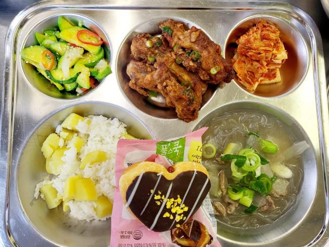 12월 26일 (월) 점심 급식사진 :: 급식 소식 :: 신갈중학교 신갈중학교 :: 급식 소식 :: 12월 26일 (월) 점심 급식사진