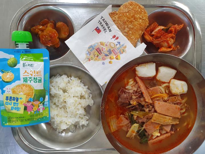 11월 1일 (수) 점심 급식사진 :: 급식 소식 :: 신명여자고등학교 신명여자고등학교 :: 급식 소식 :: 11월 1일 (수) 점심 급식사진