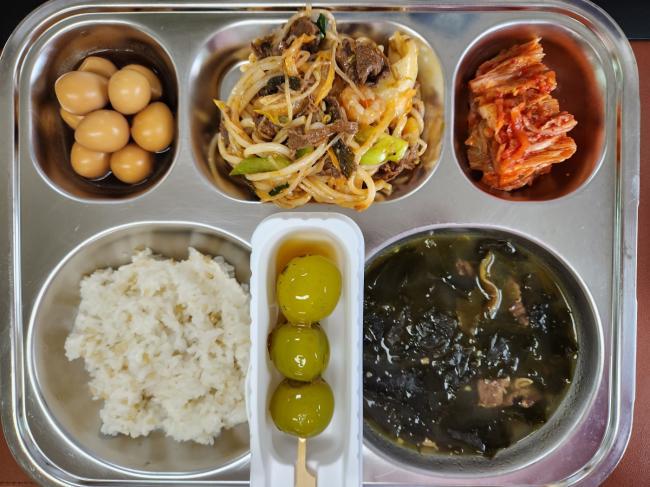 11월 3일 (금) 점심 급식사진 :: 급식 소식 :: 능곡고등학교 능곡고등학교 :: 급식 소식 :: 11월 3일 (금) 점심 급식사진
