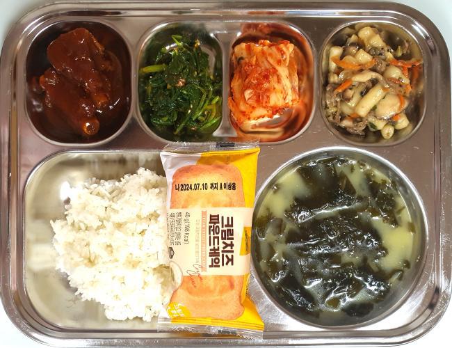 12월 1일 (금) 점심 급식사진 :: 급식 소식 :: 안화중학교 안화중학교 :: 급식 소식 :: 12월 1일 (금) 점심 급식사진