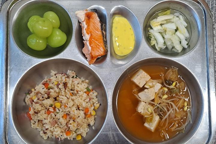 12월 4일 (월) 점심 급식사진 :: 급식 소식 :: 서울개일초등학교 서울개일초등학교 :: 급식 소식 :: 12월 4일 (월) 점심 급식사진