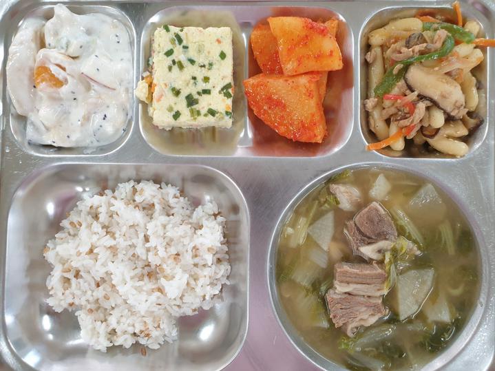 12월 8일 (금) 점심 급식사진 :: 급식 소식 :: 인천진산과학고등학교 인천진산과학고등학교 :: 급식 소식 :: 12월 8일 (금) 점심 급식사진