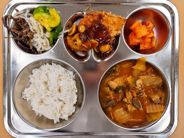 12월 11일 (월) 점심 급식사진 :: 급식 소식 :: 부원중학교 부원중학교 :: 급식 소식 :: 12월 11일 (월) 점심 급식사진