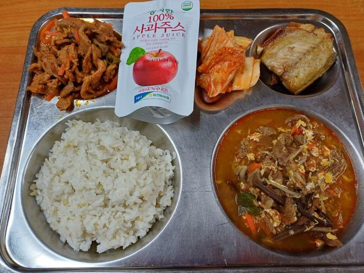 12월 18일 (월) 점심 급식사진 :: 급식 소식 :: 인천동수중학교 인천동수중학교 :: 급식 소식 :: 12월 18일 (월) 점심 급식사진