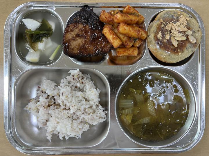 12월 22일 (금) 점심 급식사진 :: 급식 소식 :: 일동고등학교 일동고등학교 :: 급식 소식 :: 12월 22일 (금) 점심 급식사진