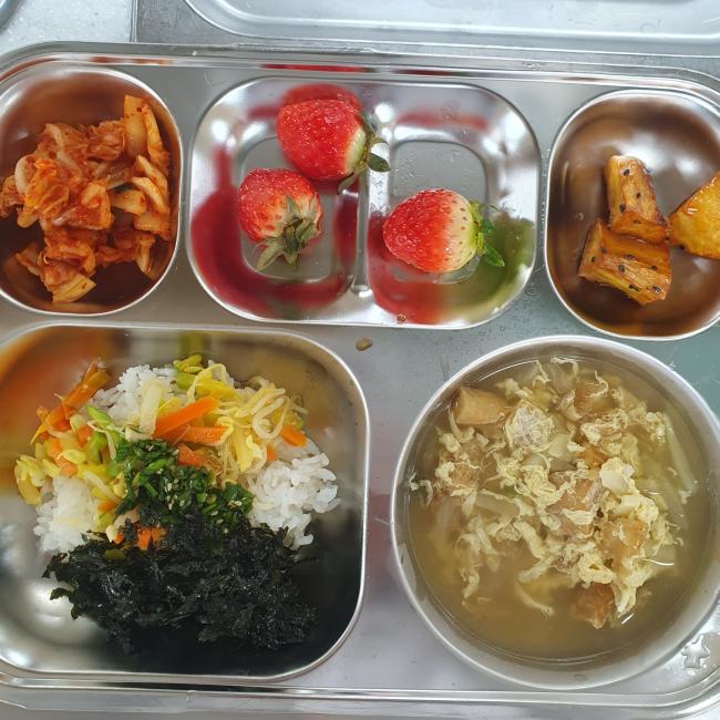 12월 27일 (수) 점심 급식사진 :: 급식 소식 :: 파주와동초등학교 파주와동초등학교 :: 급식 소식 :: 12월 27일 (수) 점심 급식사진