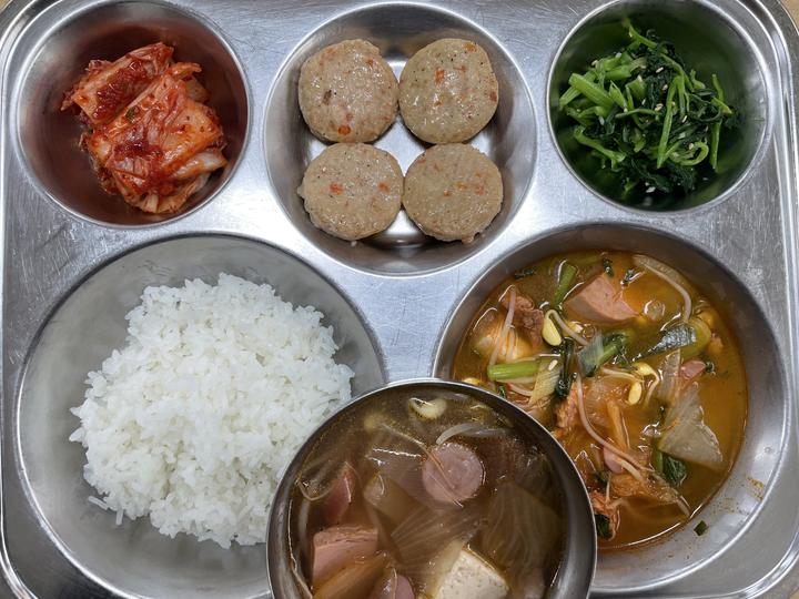 4월 22일 (월) 점심 급식사진 :: 급식소식 :: 은평대영학교 은평대영학교 :: 급식소식 :: 4월 22일 (월) 점심 급식사진