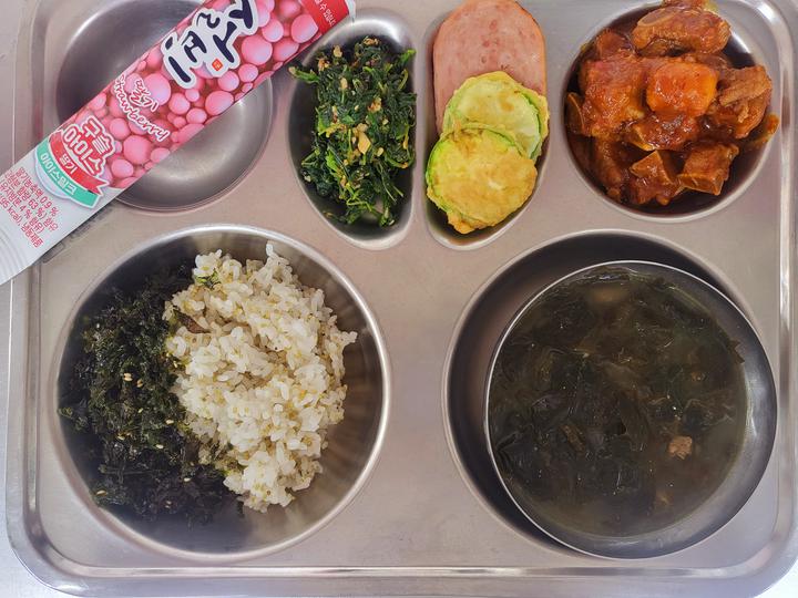 6월 17일 (월) 점심 급식사진 :: 급식 소식 :: 구미여자중학교 구미여자중학교 :: 급식 소식 :: 6월 17일 (월) 점심 급식사진