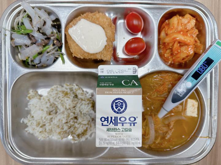 6월 18일 (화) 점심 급식사진 :: 급식 소식 :: 서울공릉초등학교 서울공릉초등학교 :: 급식 소식 :: 6월 18일 (화) 점심 급식사진