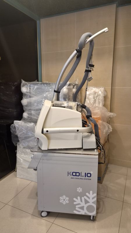 Solta Medical Fraxel Restore Dual 2016년식 저온기 포함, 정상작동 확인
